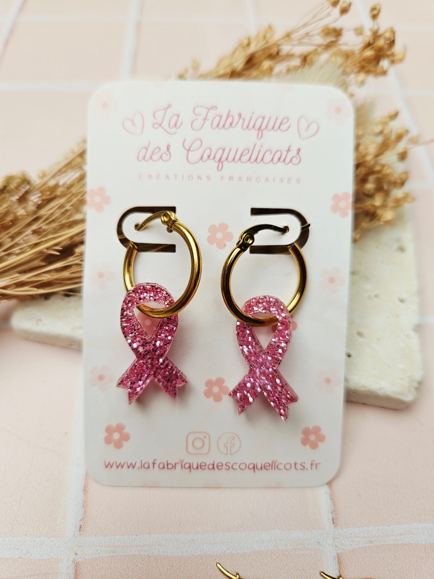Boucles oreilles OCTOBRE ROSE ruban rose / solidarité boucle oreille femme / créole femme / fait main / cadeau femme /