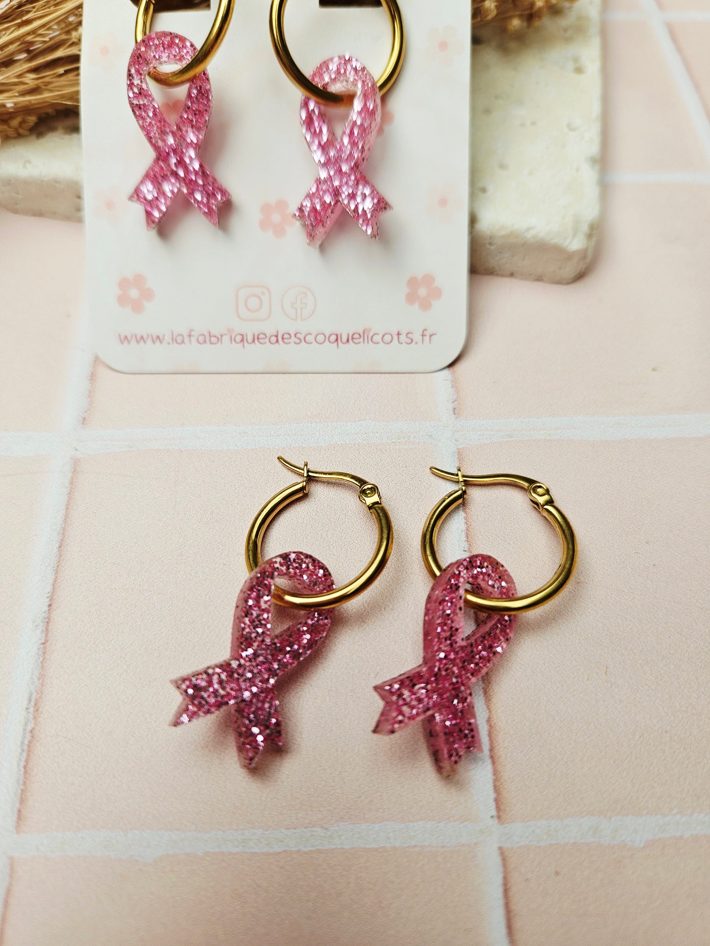 Boucles oreilles OCTOBRE ROSE ruban rose / solidarité boucle oreille femme / créole femme / fait main / cadeau femme /
