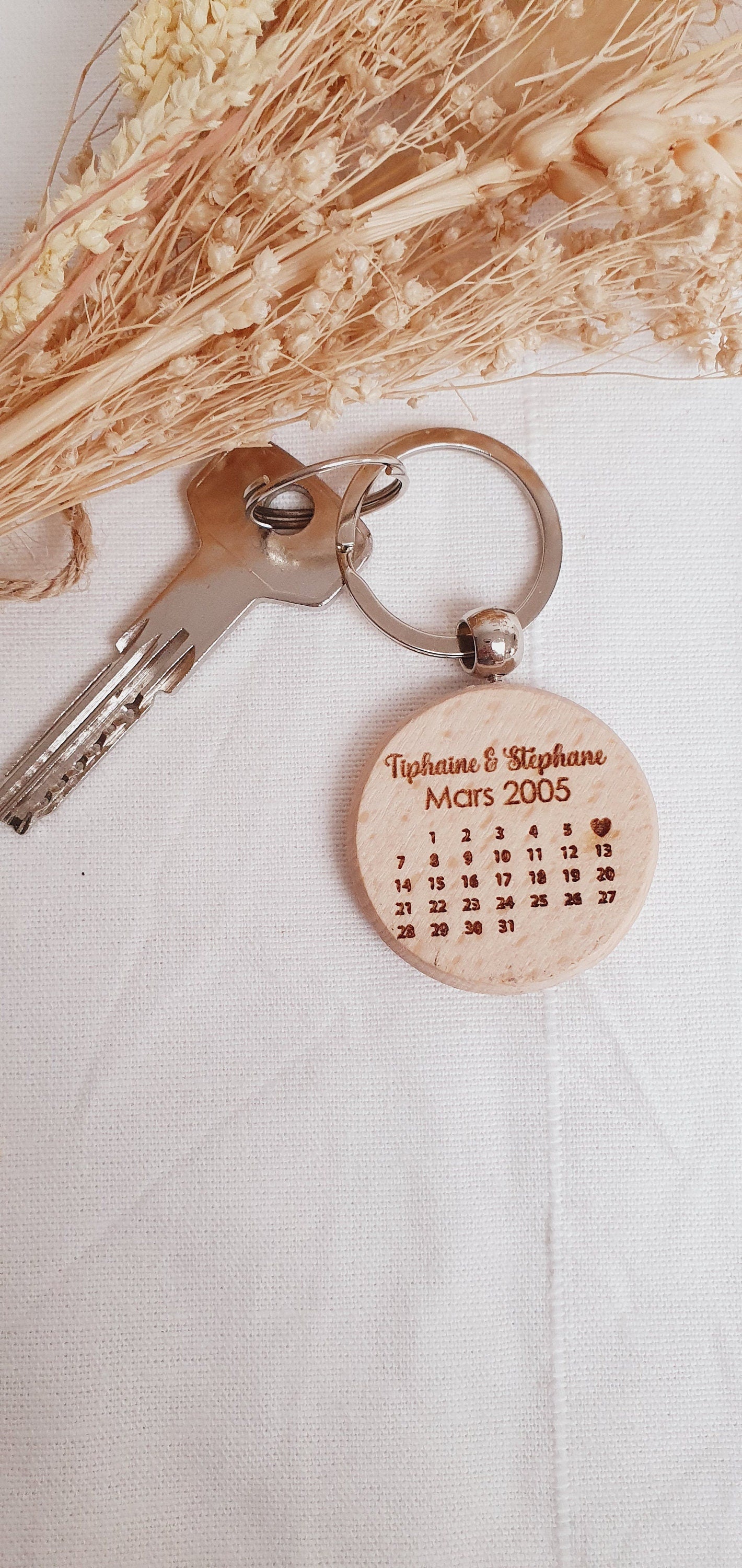 Porte clé date / cadeau couple / rencontre / mariage / amour / femme homme / saint valentin