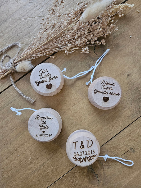 Yoyo personnalisé / cadeau invité / cadeau mariage baptême babyshower / événement / témoin pacs cadeau naissance grossesse