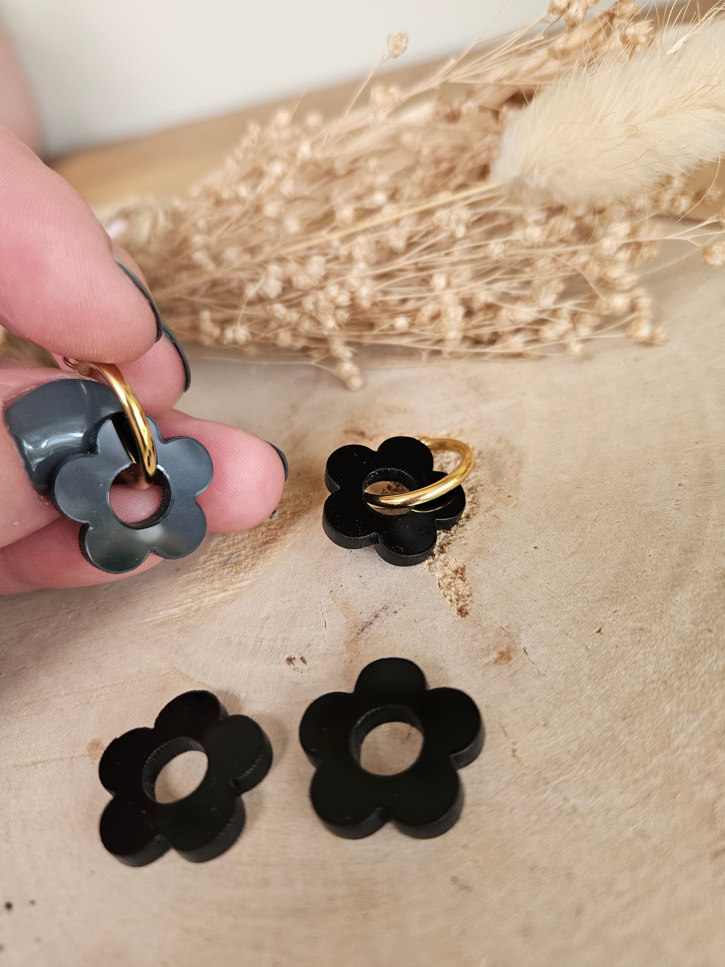 Boucles oreilles ZELIE interchangeables fleur PAMPILLE / créole femme en Acier Inoxydable - NOIR