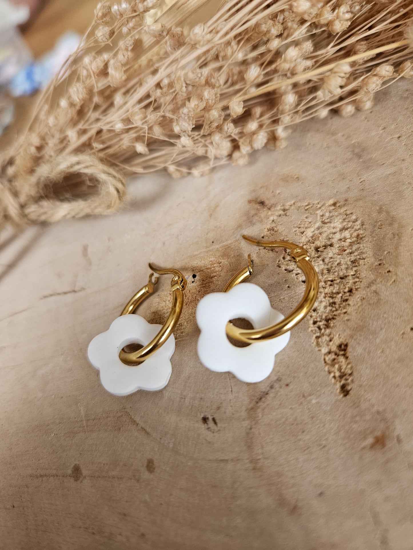Boucles oreilles mini ZELIE interchangeables fleur PAMPILLE créole femme en Acier Inoxydable pour fait main / femme BLANCHE