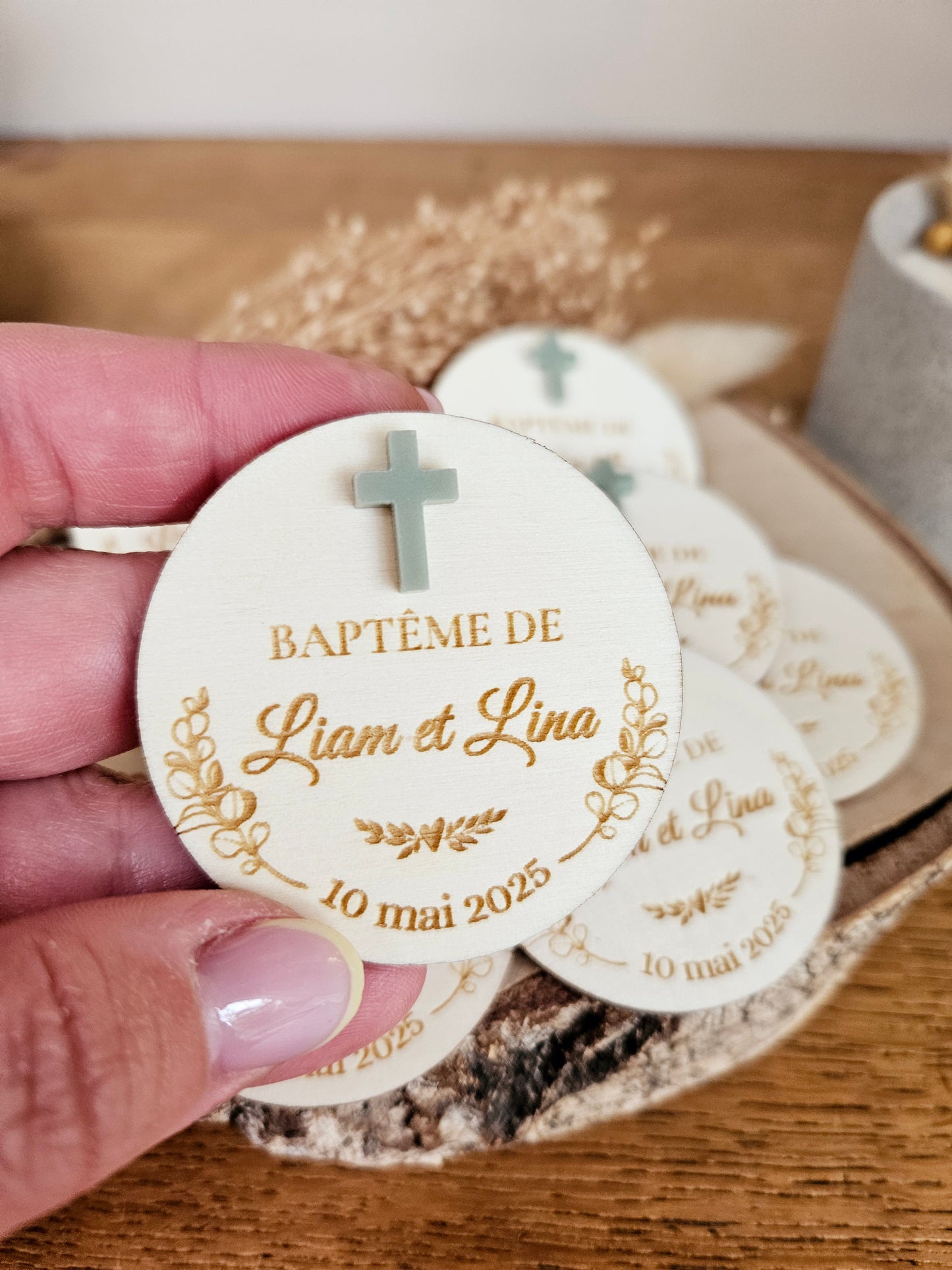 Magnet bois religieux eucalyptus / croix / baptême communion mariage - cadeau invité