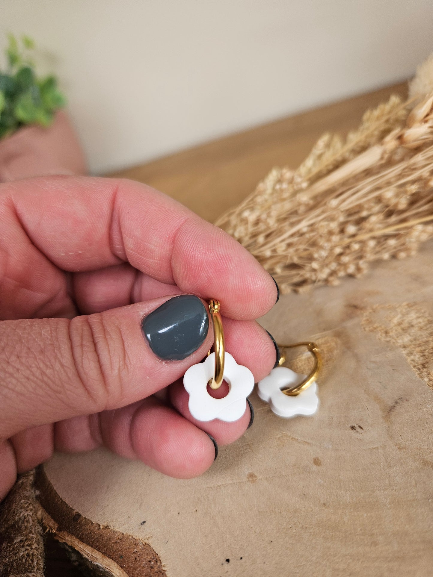 Boucles oreilles mini ZELIE interchangeables fleur PAMPILLE créole femme en Acier Inoxydable pour fait main / femme BLANCHE