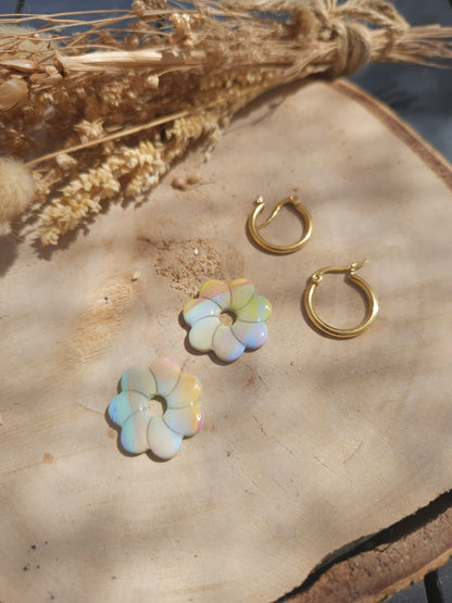 Boucles oreilles CAPUCINE interchangeables arc en ciel nacré