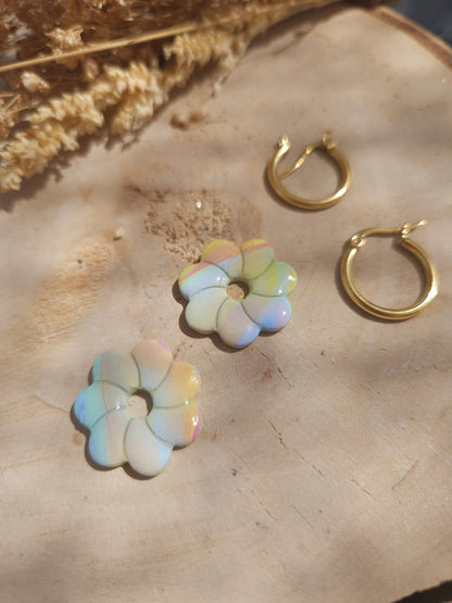 Boucles oreilles CAPUCINE interchangeables arc en ciel nacré